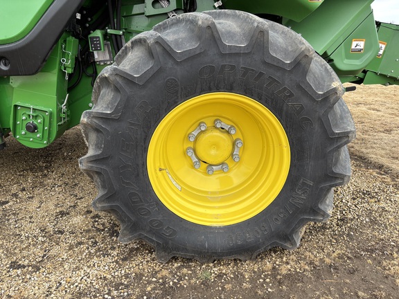 2023 John Deere X9 1000 Combine