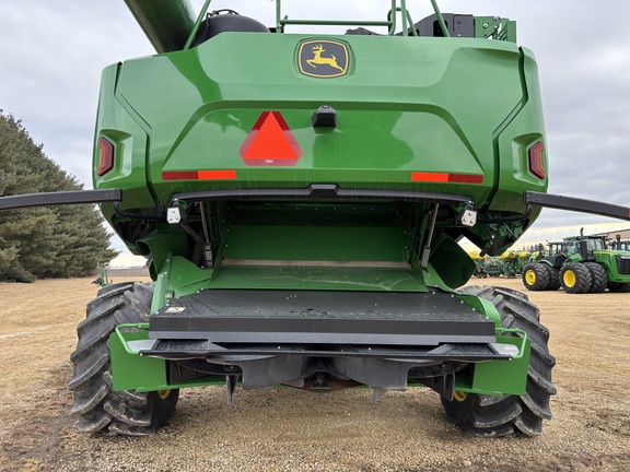 2023 John Deere X9 1000 Combine