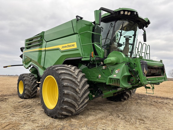 2023 John Deere X9 1000 Combine