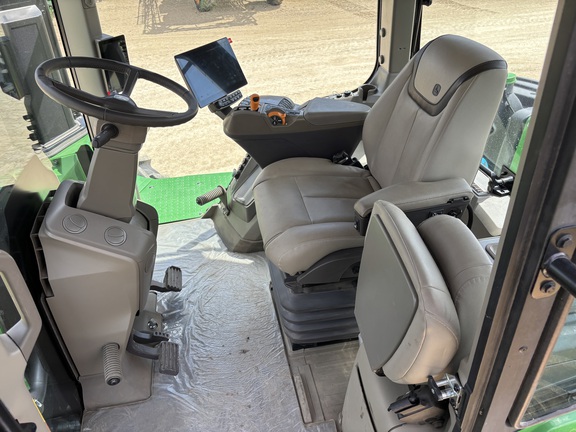 2024 John Deere 9R 640 Tractor 4WD