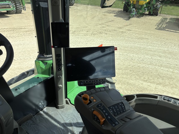 2024 John Deere 9R 640 Tractor 4WD