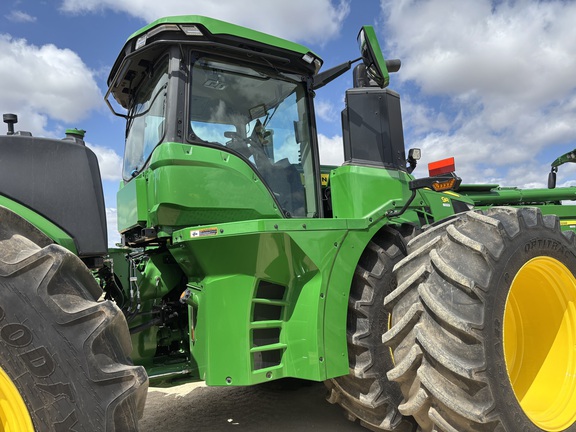 2024 John Deere 9R 640 Tractor 4WD