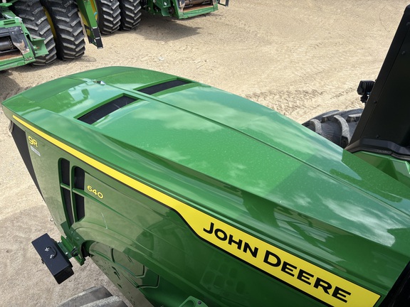 2024 John Deere 9R 640 Tractor 4WD