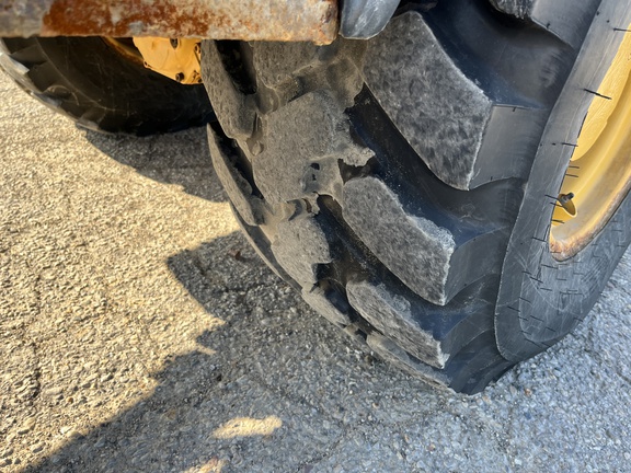 2019 John Deere 304L Compact Utility Loader