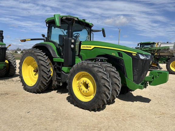 2023 John Deere 8R 370 Tractor