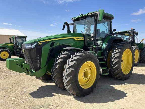 2023 John Deere 8R 370 Tractor
