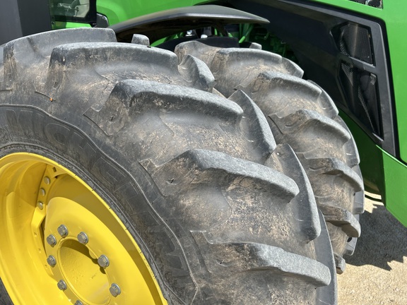 2023 John Deere 8R 370 Tractor