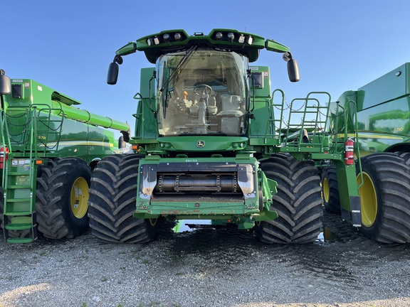 2024 John Deere S790 Combine