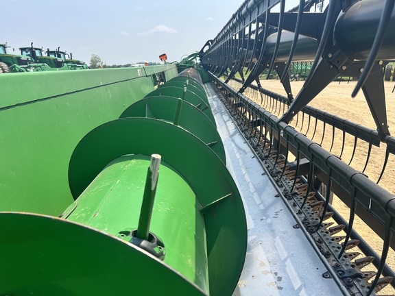 2009 John Deere 635F Header Combine