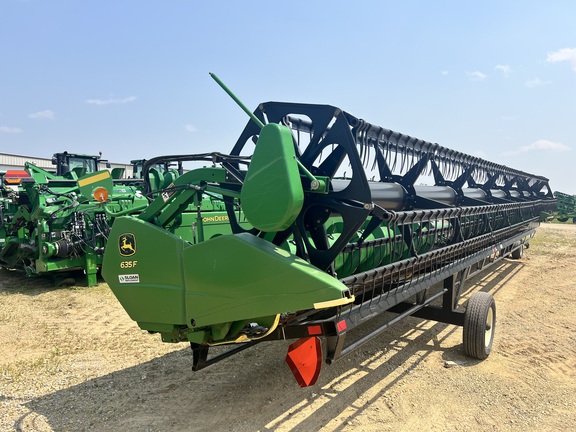 2009 John Deere 635F Header Combine
