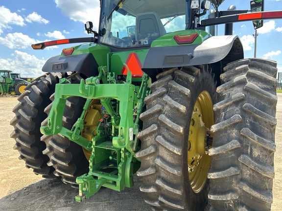 2024 John Deere 8R 250 Tractor