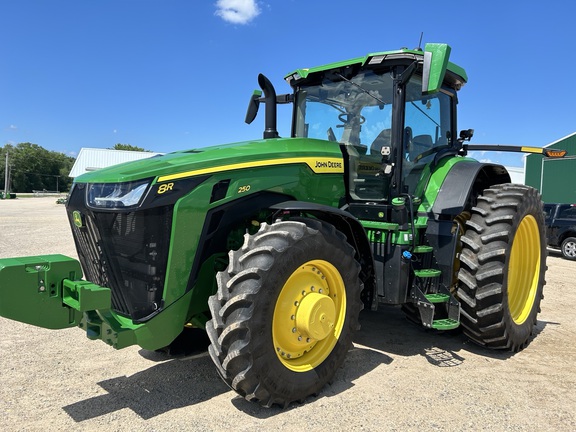 2024 John Deere 8R 250 Tractor