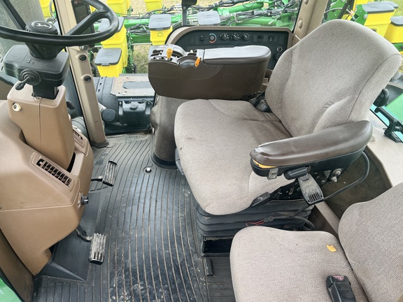 John Deere 9230 Tractor 4WD