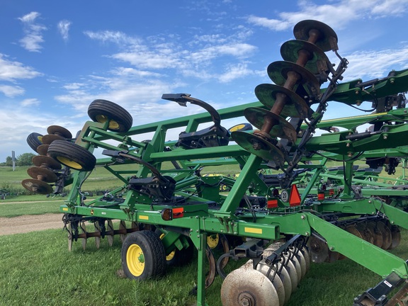 2022 John Deere 2720 Disk Ripper