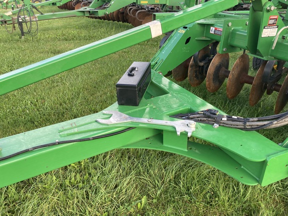 2022 John Deere 2720 Disk Ripper
