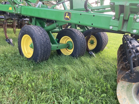 2022 John Deere 2720 Disk Ripper