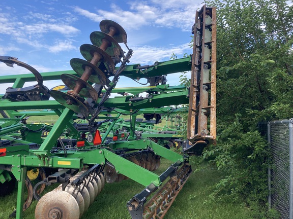 2022 John Deere 2720 Disk Ripper