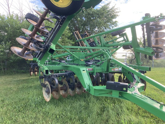 2022 John Deere 2720 Disk Ripper