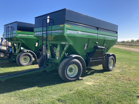 2015 Unverferth 657 Gravity Box