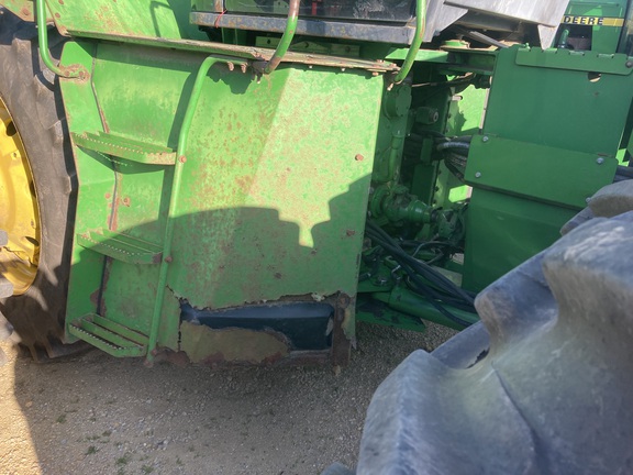 1995 John Deere 8970 Tractor 4WD