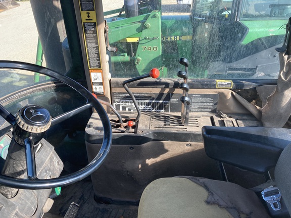 1995 John Deere 8970 Tractor 4WD