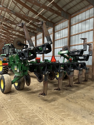 2021 John Deere 2100 Disk Ripper