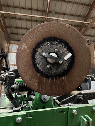 2021 John Deere 2100 Disk Ripper