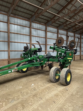 2021 John Deere 2100 Disk Ripper