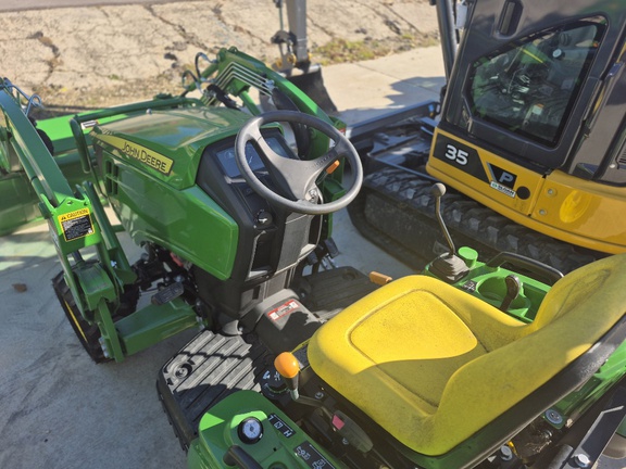 2024 John Deere 1023E Tractor Compact