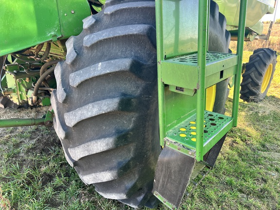 1989 John Deere 9500 Combine