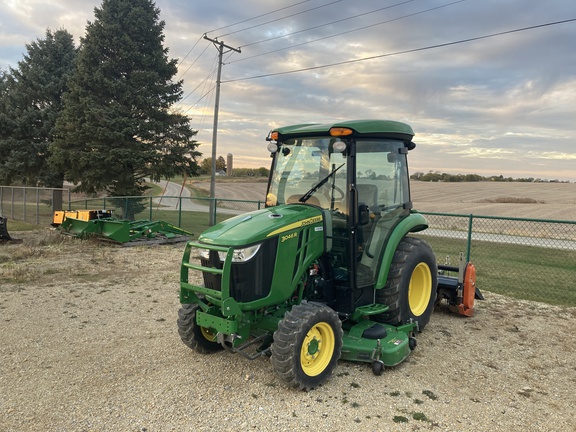 2019 John Deere 3046R Tractor Compact