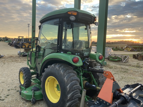 2019 John Deere 3046R Tractor Compact