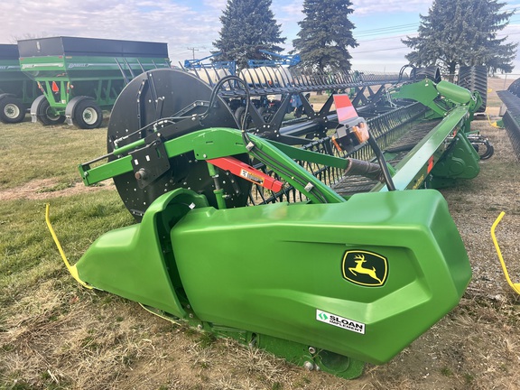 2024 John Deere RD40F Header Combine