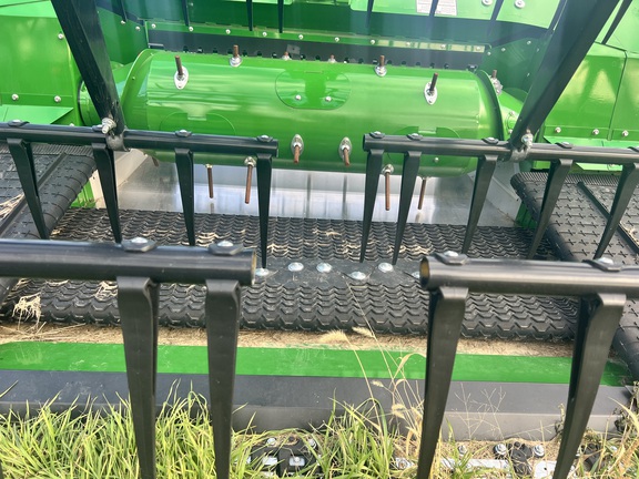 2024 John Deere RD40F Header Combine