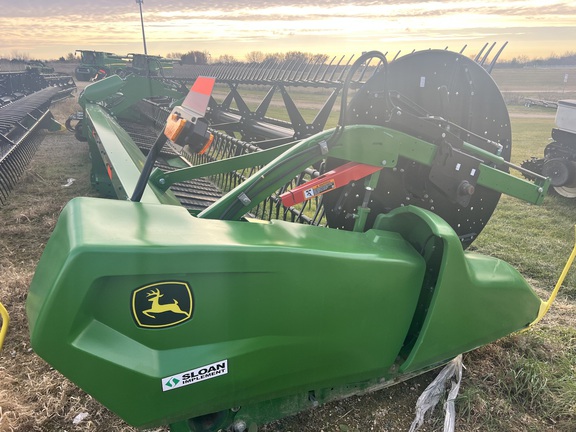2024 John Deere RD40F Header Combine