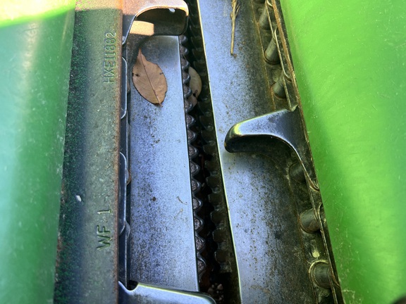 2010 John Deere 608C Header Corn Head