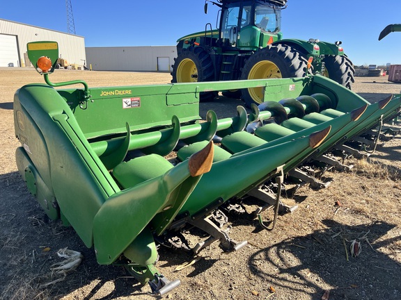 2010 John Deere 608C Header Corn Head
