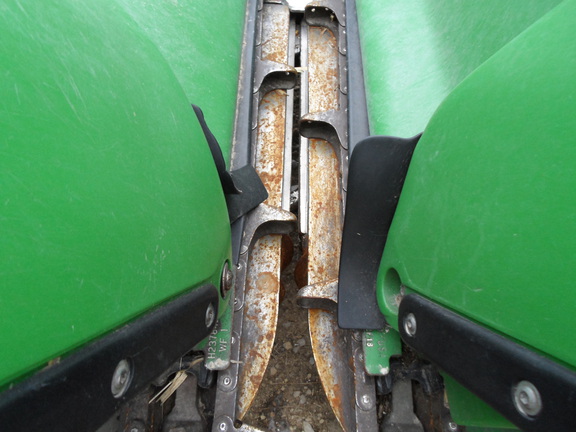 2012 John Deere 612C Header Corn Head