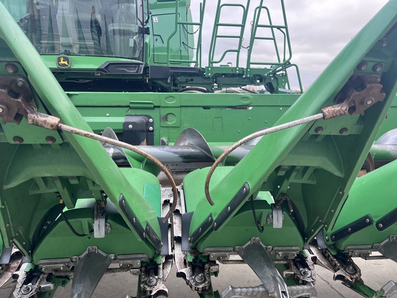 2014 John Deere 616C Header Corn Head