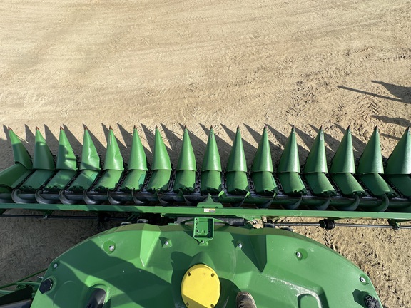 2014 John Deere 616C Header Corn Head