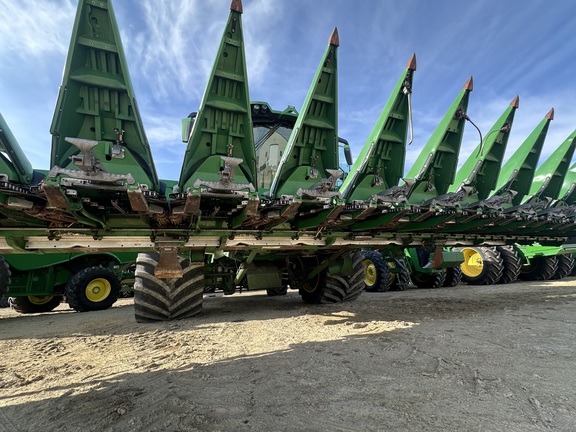 2014 John Deere 616C Header Corn Head