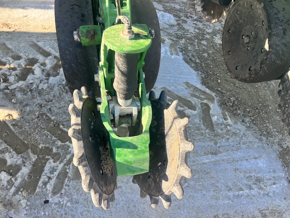 John Deere 1775NT Planter