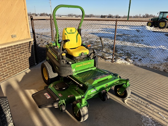 2025 John Deere Z997R Mower/Zero Turn