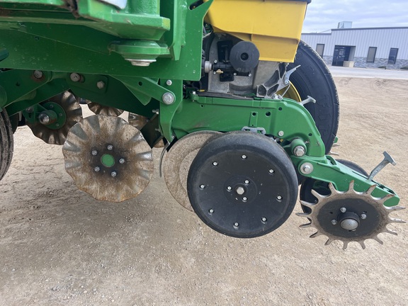 2022 John Deere 1795 Planter