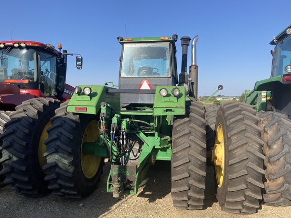 1995 John Deere 8970 Tractor 4WD