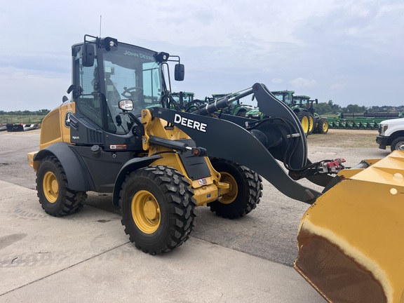 2023 John Deere 324L Compact Utility Loader