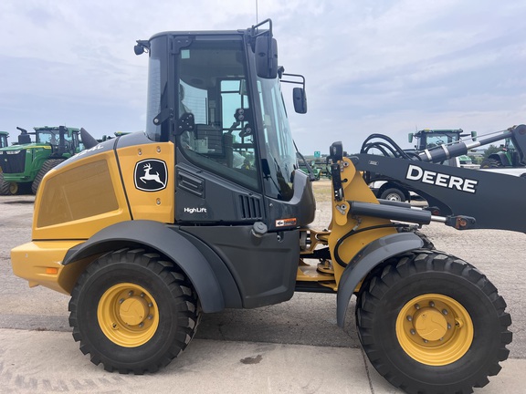 2023 John Deere 324L Compact Utility Loader