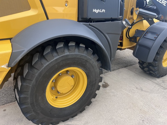 2023 John Deere 324L Compact Utility Loader