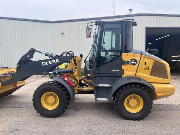 2023 John Deere 324L Compact Utility Loader