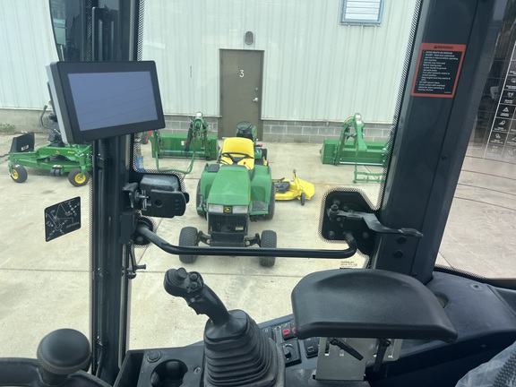 2023 John Deere 324L Compact Utility Loader